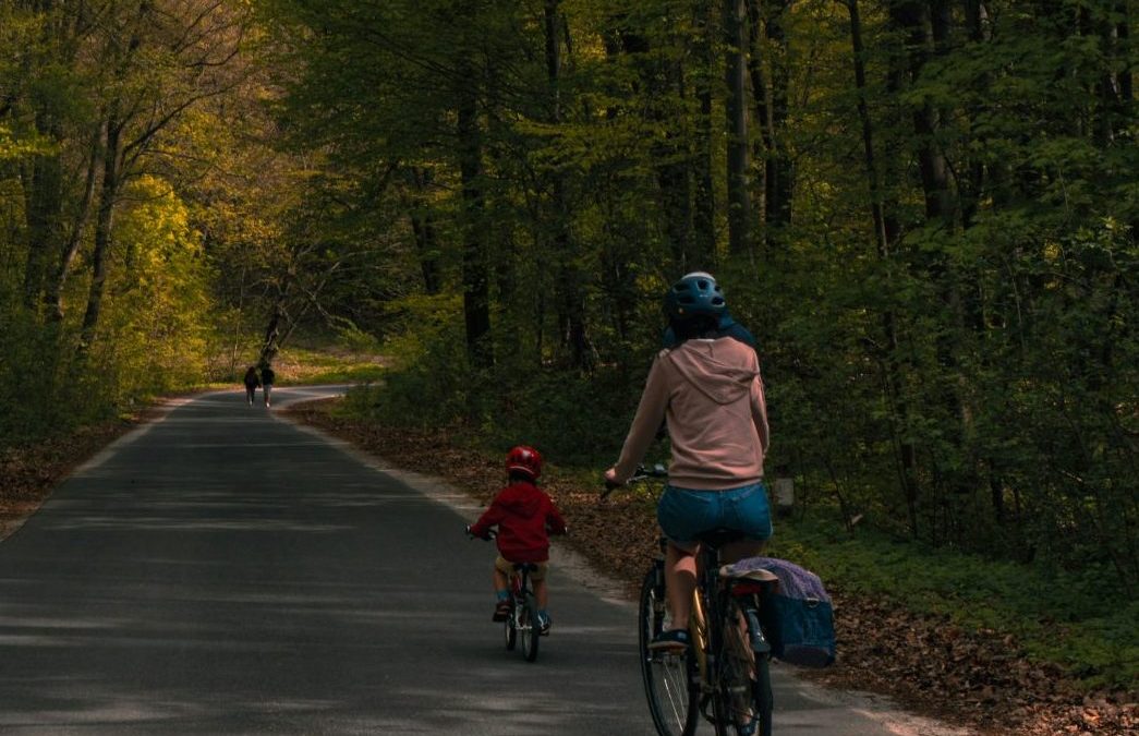 Parent–Child Date Day Ideas for Every Budget