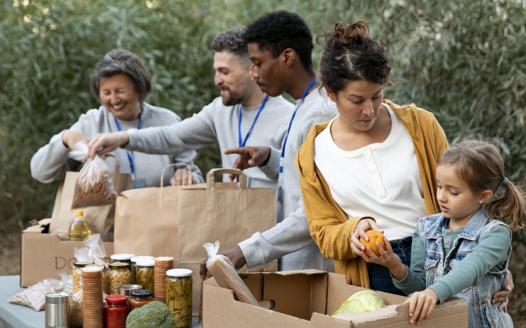 Ways Kids Can Give Back This Thanksgiving
